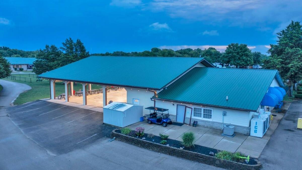 Rustic Cabin With Pool Access Bloomington Exterior photo